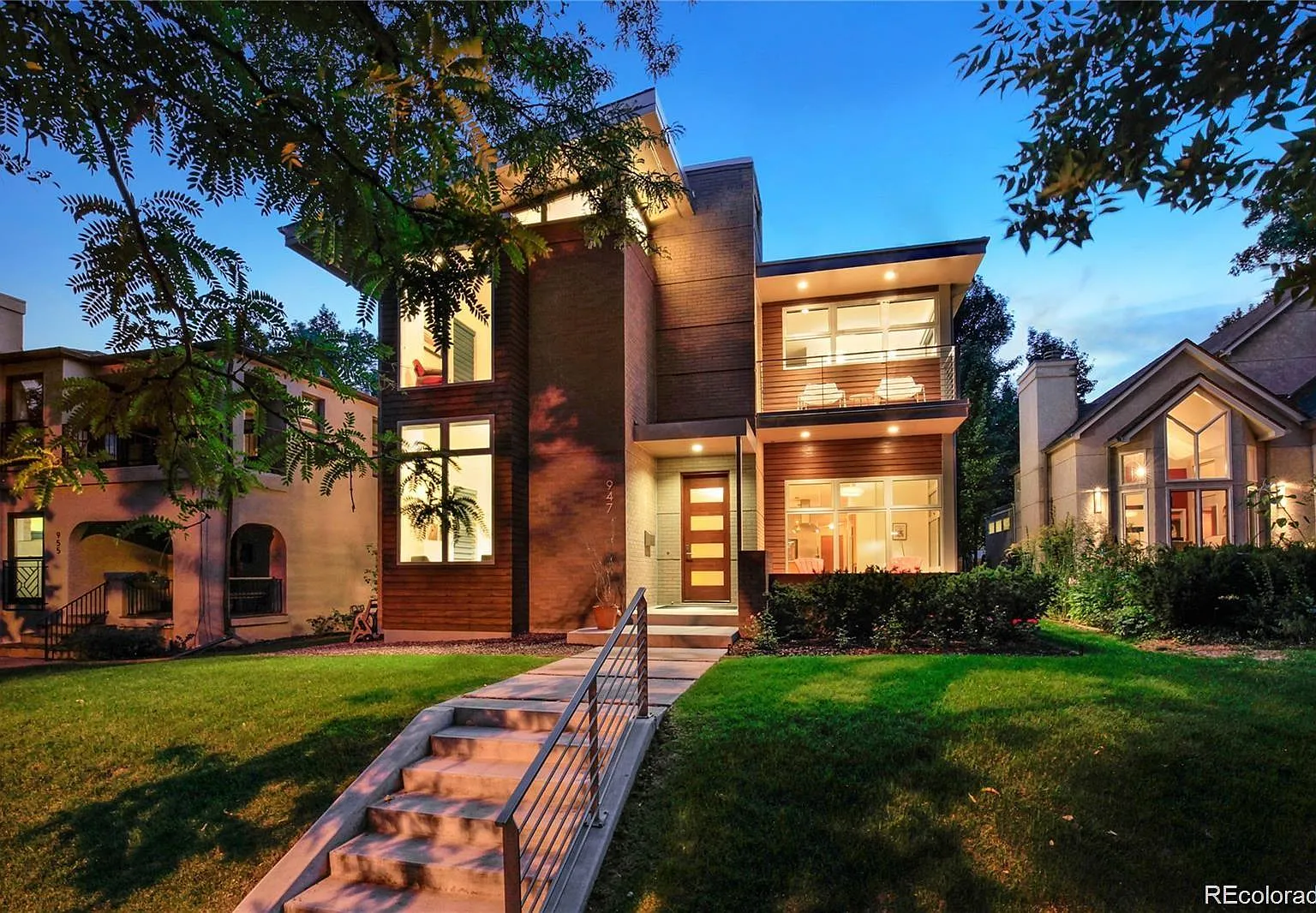 6 bed, 5.0 bath, 4580 sqft, $9,250 — Photo 2