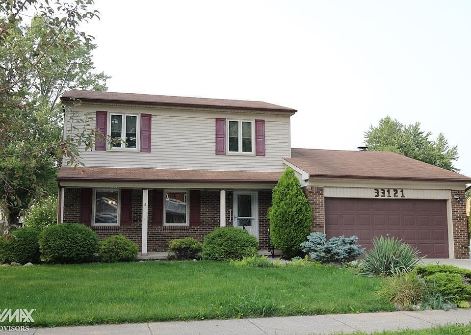 1st image of 33121 Tall Pine Ct