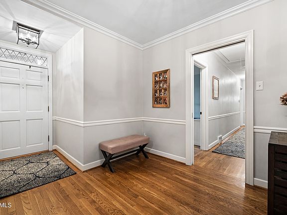 3rd image of 1125 Keowee Ave