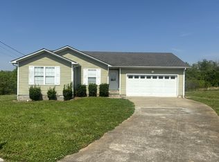 102 Milard Ct, Oak Grove, KY 42262