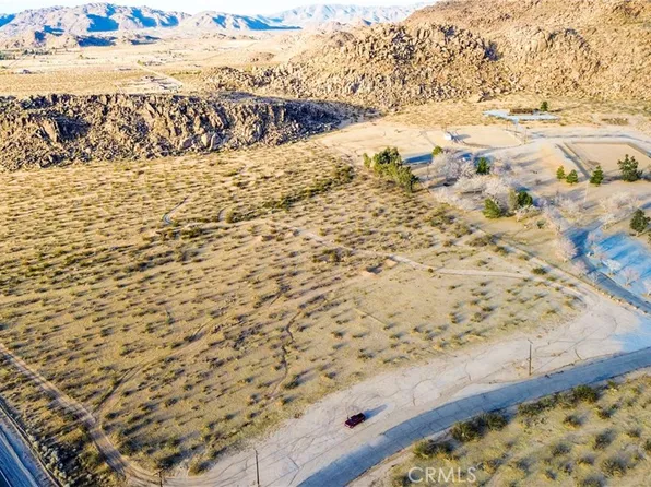 2 Highway 18, Apple Valley, CA 92307