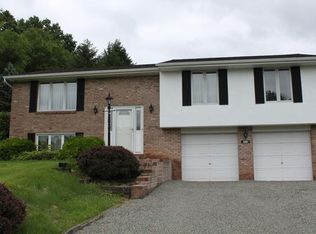 215 Delilah St, Apollo, PA 15613