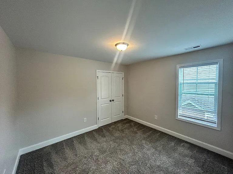 1210 Simpson St — Photo 18