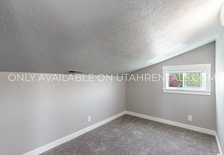 87 N Center St #2 — Photo 13