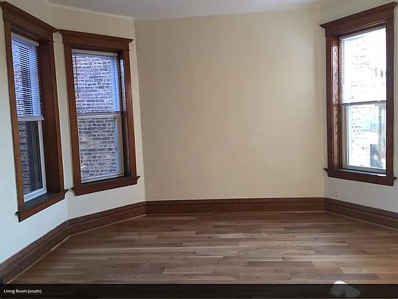 3rd image of 5152 N Ashland Ave APT 2R