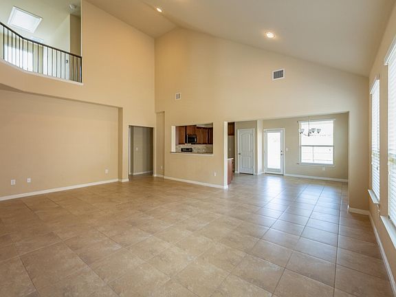 5th image of 625 Carly Ann Ln