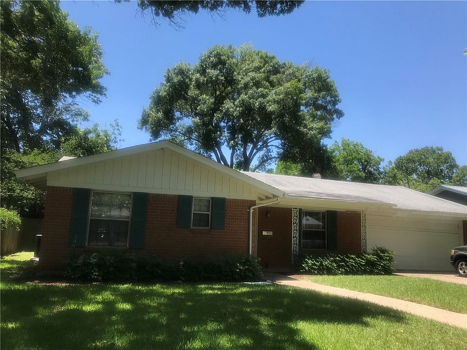 1st image of 3107 McElroy Dr