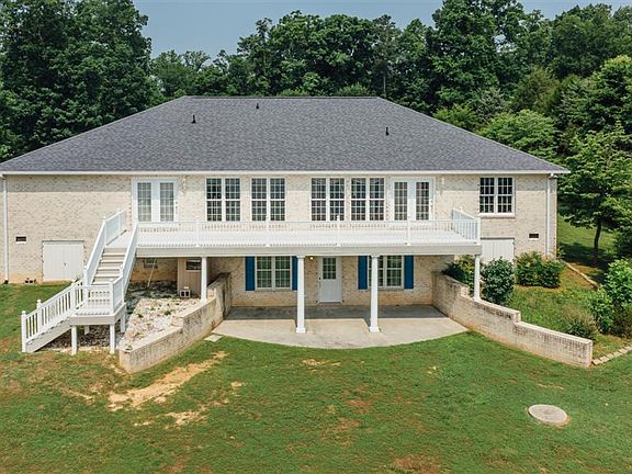 Rare lakeside retreat