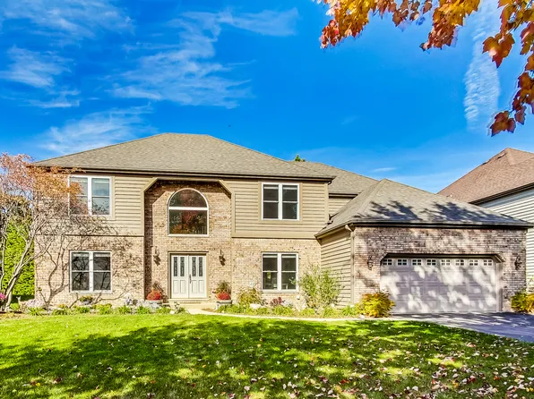 1174 Liberty Ave, Cary, IL 60013