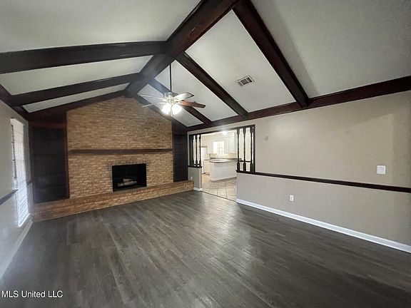 2nd image of 233 Pecan Creek Dr