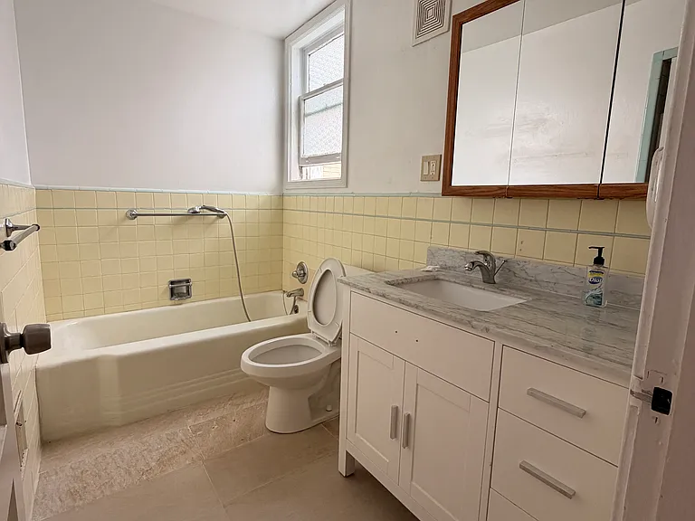 339 Moraga St #1 — Photo 15