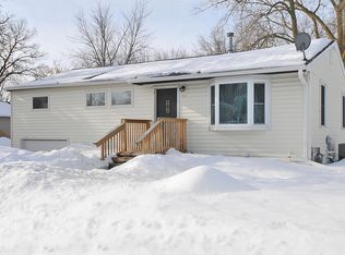 715 10th St NW, Waseca, MN 56093