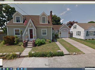 47 Greenfield St, Pawtucket, RI 02861