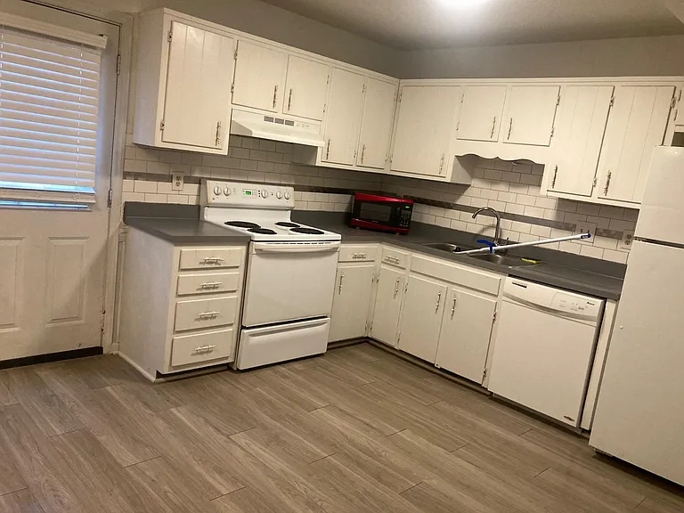 3808 Marcom St #B — Photo 7