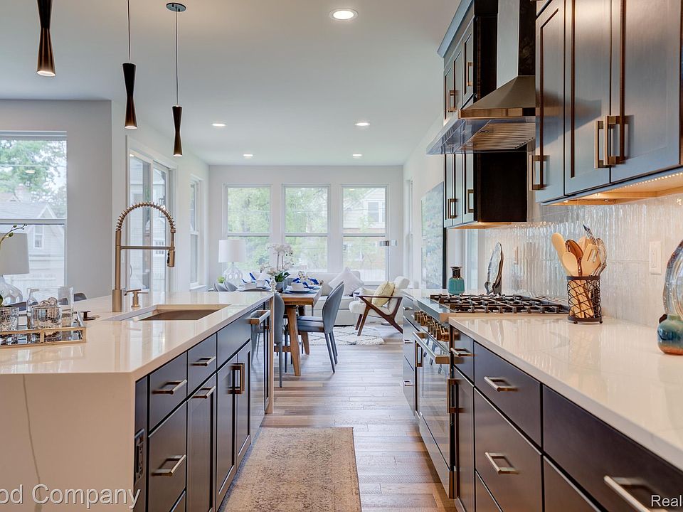 812 Irving Ave, photo 29
