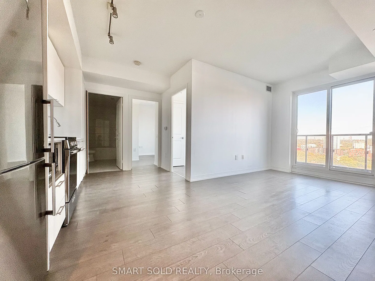 2 bed, $2,400 — Photo 3
