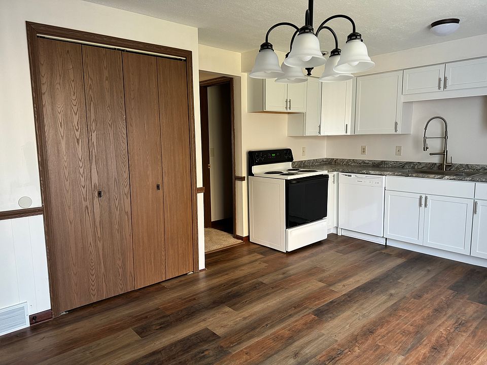 This is not actual unit for rent -this is similar unit.