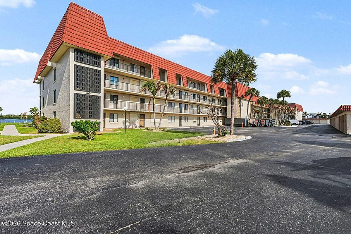 Building Photo - 760 S Brevard Ave #416