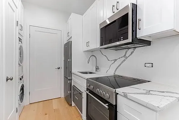 324 East 84th Street — Photo 2