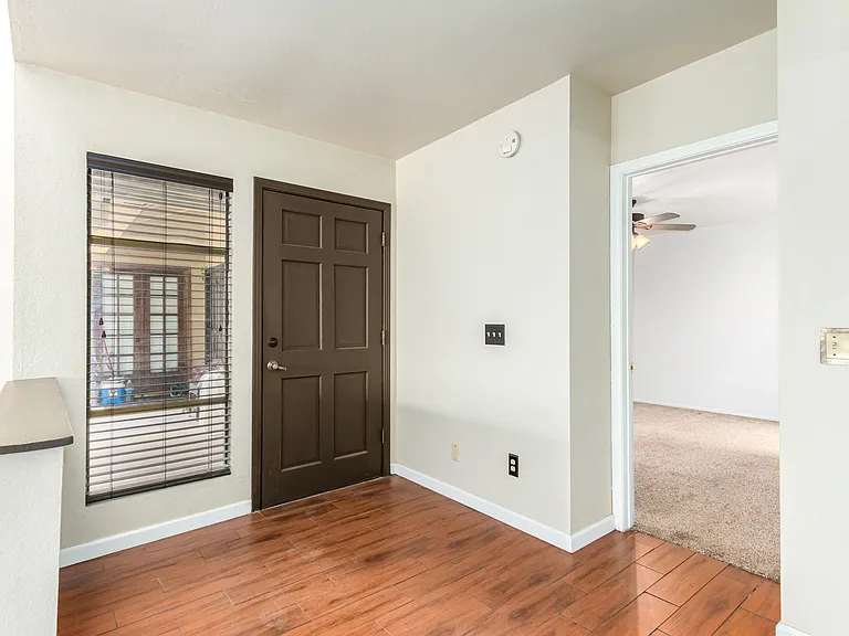 8255 N Oracle Rd #210 — Photo 7