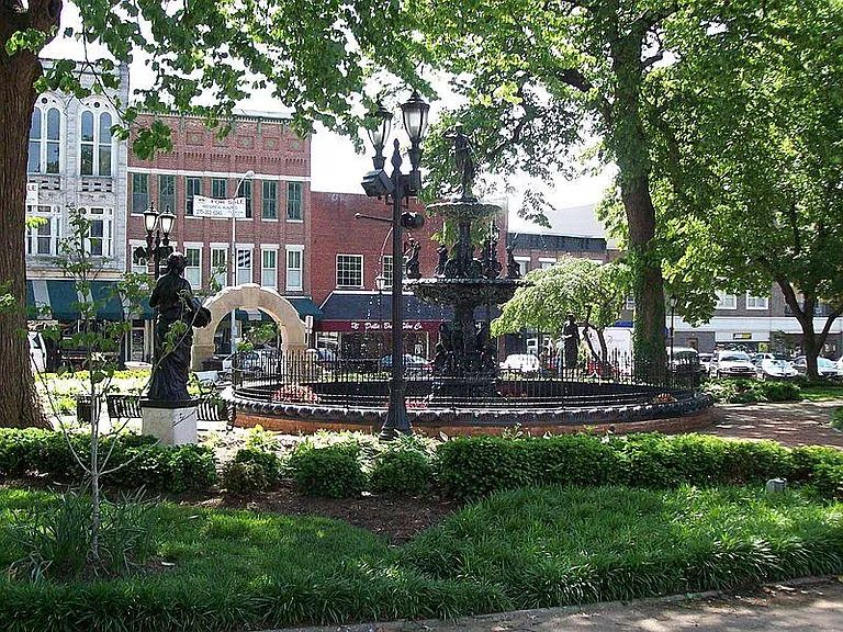 410 E Main Ave #2 — Photo 2