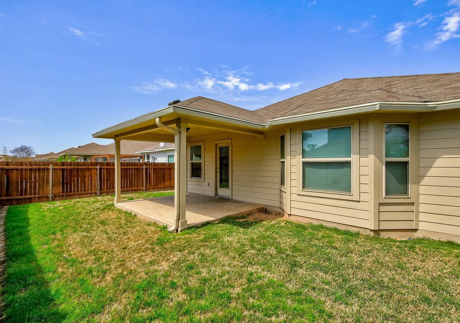 For Lease — Photo 3