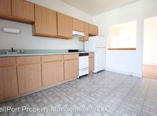 1 Sherman St #4, Portland, ME 04101