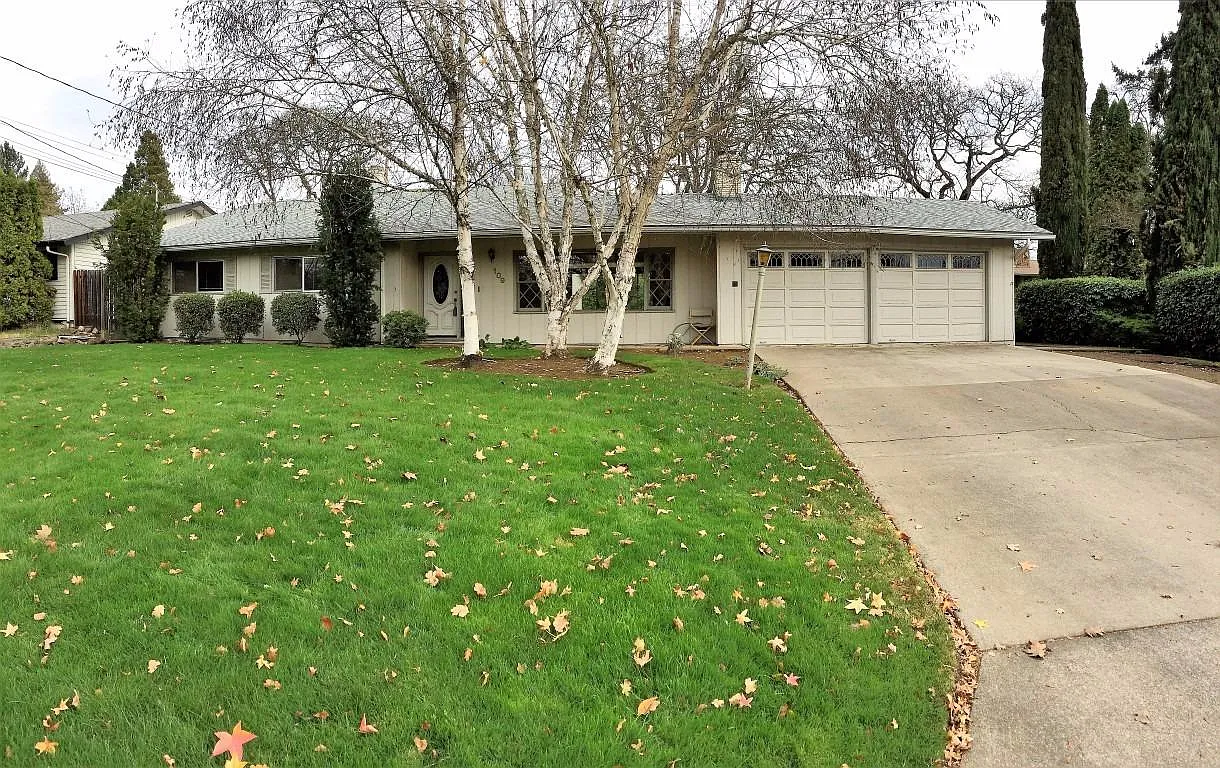 109 S Groveland Ave photo 1