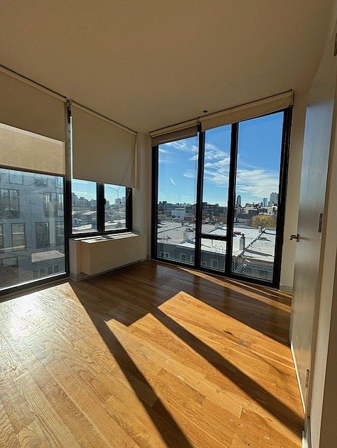 1st image of 64 Bayard St APT 5D