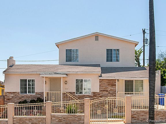 2nd image of 3232 Isla Vista Dr