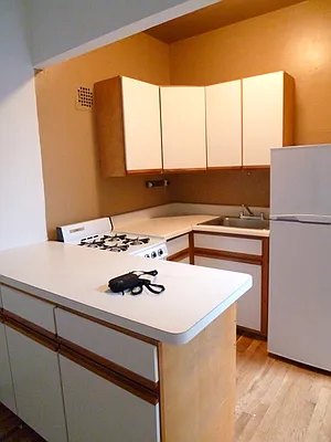 Rented by DSA Realty | media 33