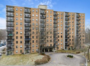 Country Club Towers, Kingston, ON K7M 7C5