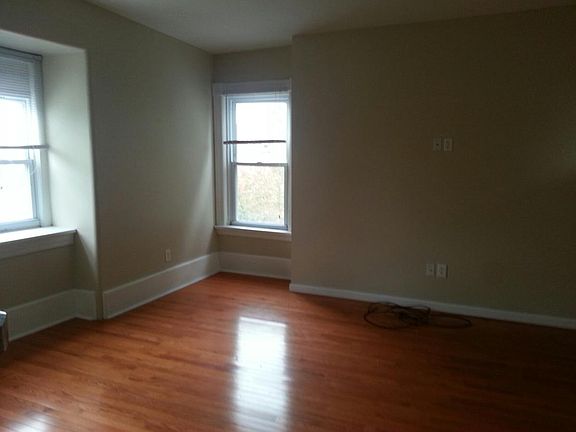 3rd image of 2519 S 11th St APT 1