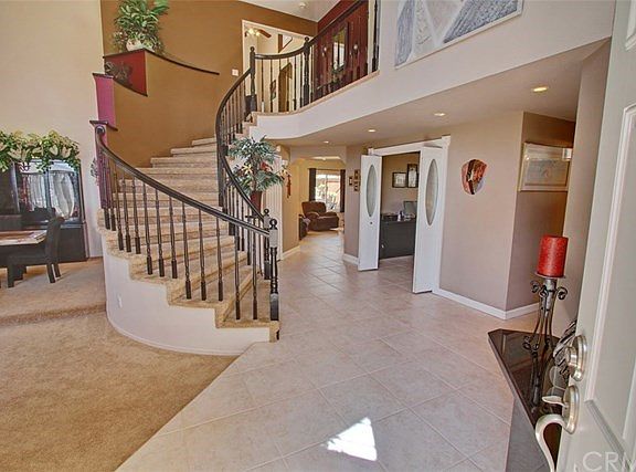 Light and bright open Floor plan