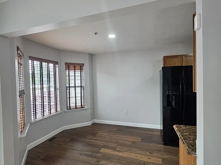 10624 Riva Pl — Photo 7