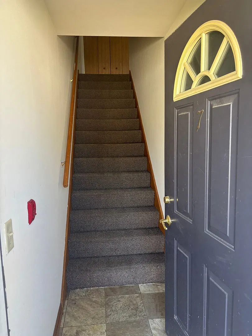 Lewis Townhomes — Photo 4