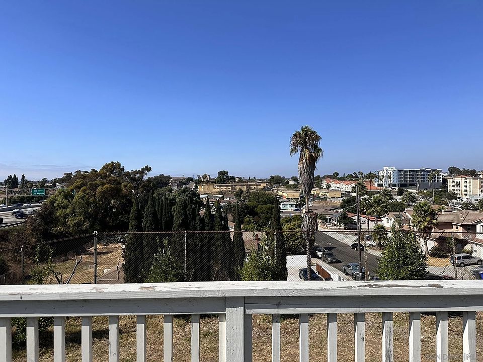 1st image of 943 Paradise Dr
