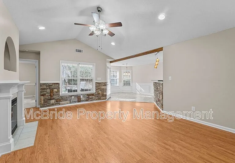 284 High Meadows Cir — Photo 4