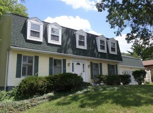 14909 Manor Ridge Dr, Chesterfield, MO 63017