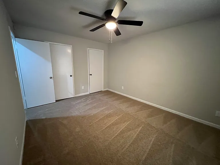 5666 Heron Ct #B — Photo 16