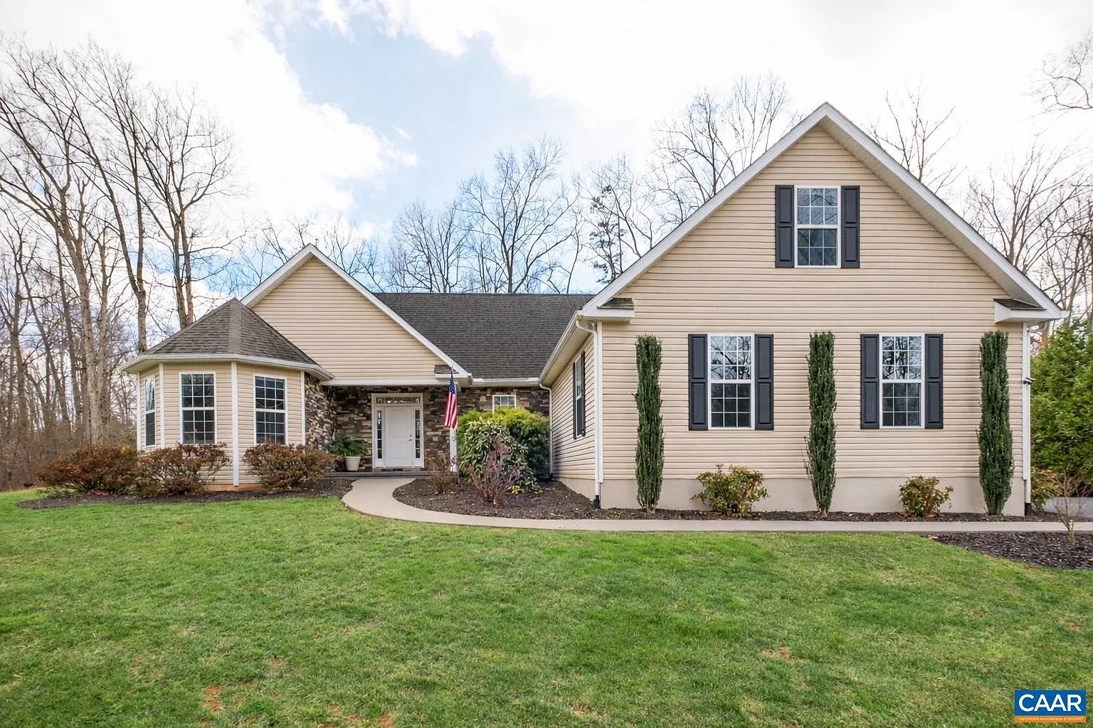 612 London Ct photo 1