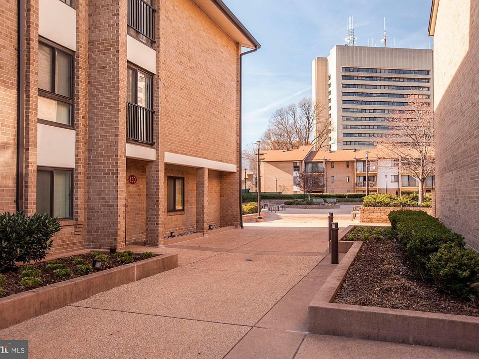 1st image of 150 Monroe St APT 102