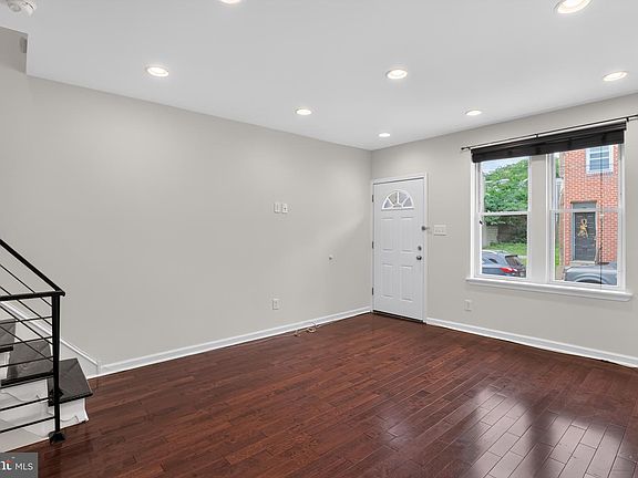 5th image of 2632 Wilder St