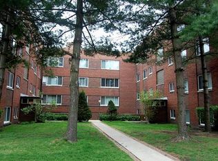 241 Ridge Ave APT 2, Evanston, IL 60202