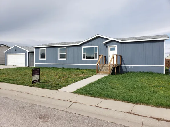 1507 Plumcreek Ave, Gillette, WY 82716