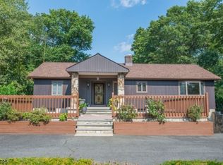 1089 S Beverwyck Rd, Parsippany, NJ 07054