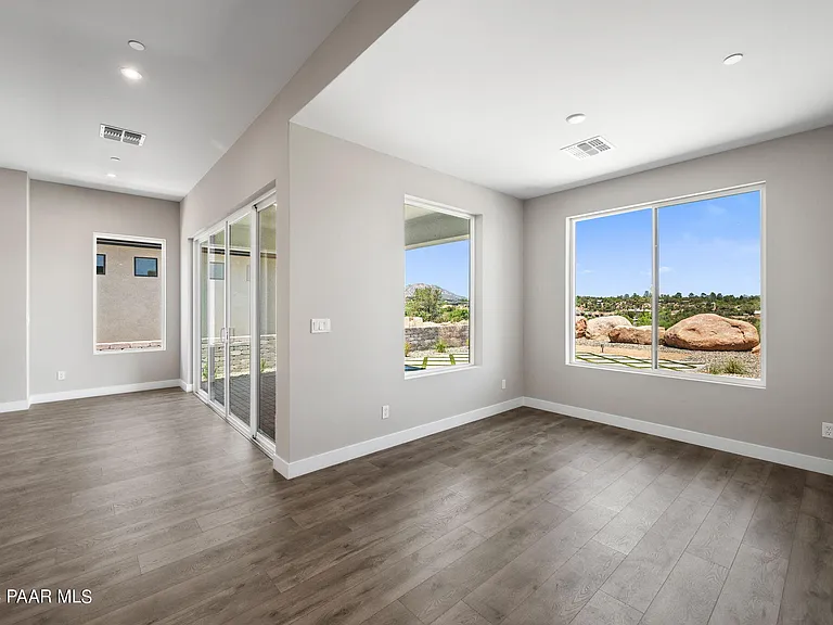 1318 Rockwood Dr — Photo 19