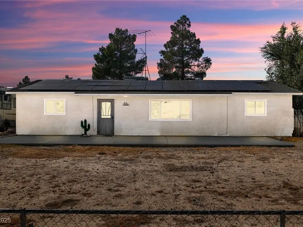 3820 Point Dr, Pahrump, NV 89060