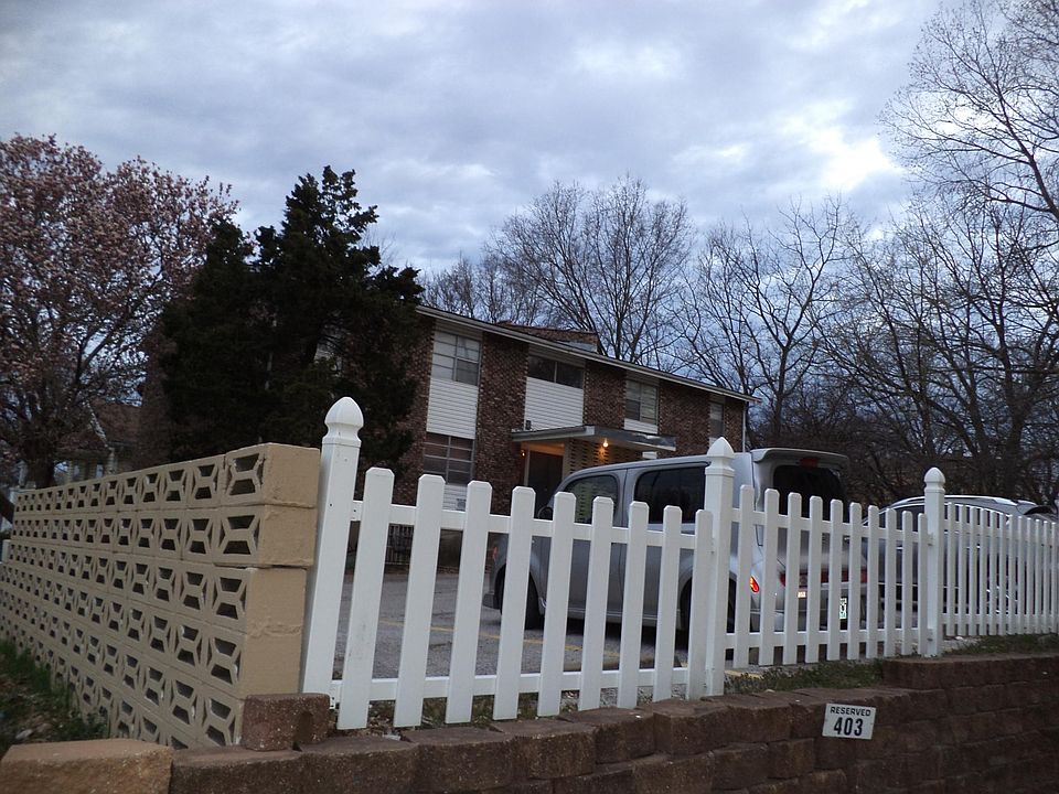 2nd image of 310 S Spring St APT 8