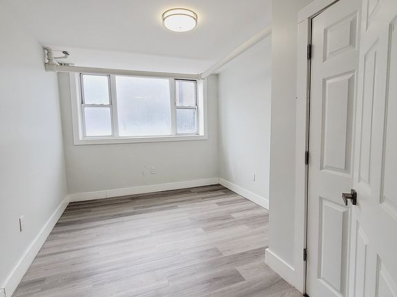 4th image of 232 Bidwell Ave #123